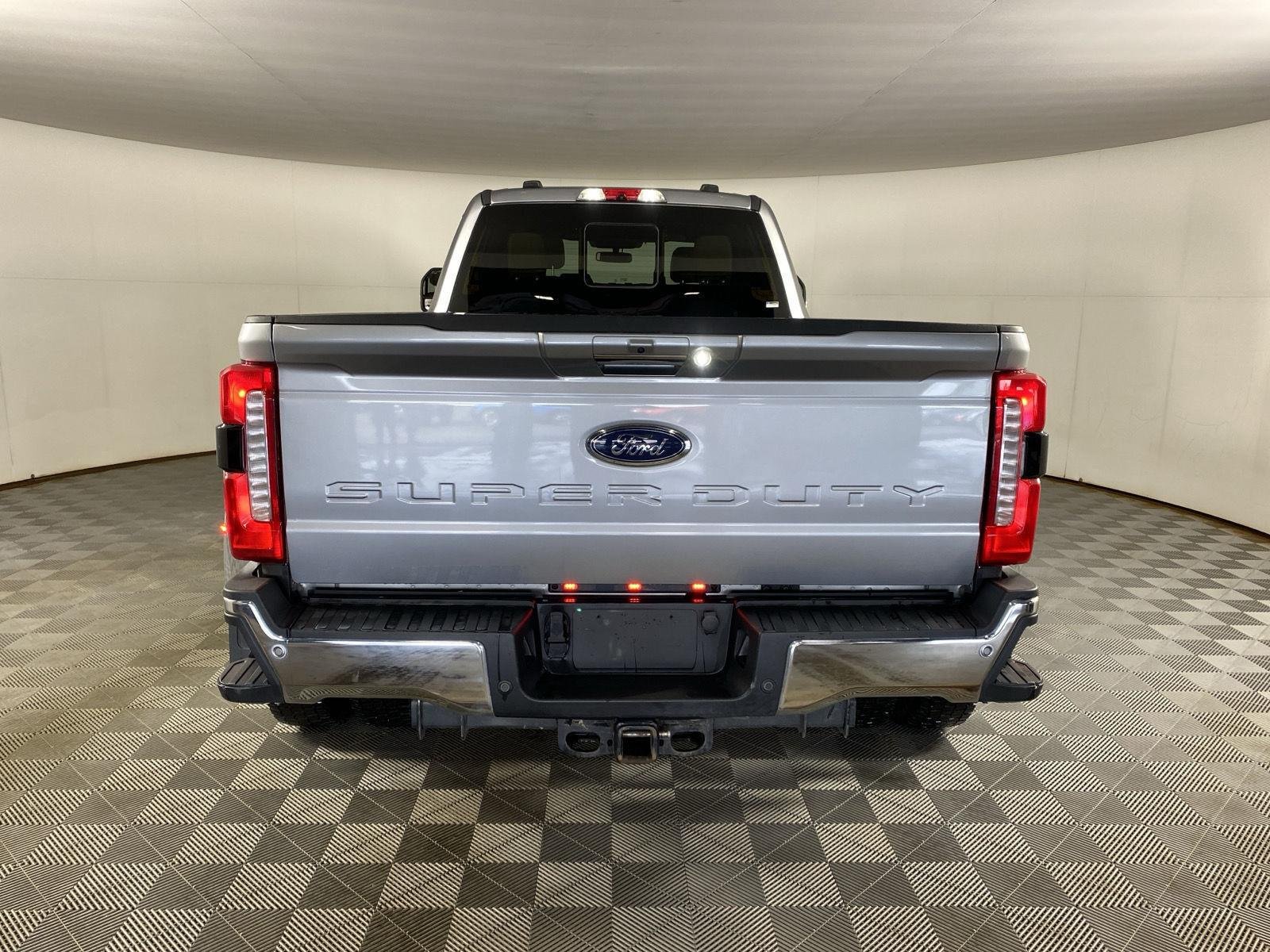 Used 2024 Iconic Silver Ford LARIAT image 6