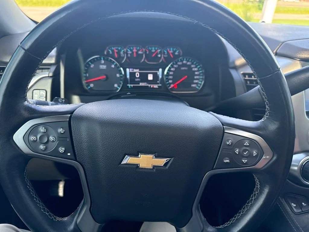 Used 2019 Black Chevrolet LT image 9