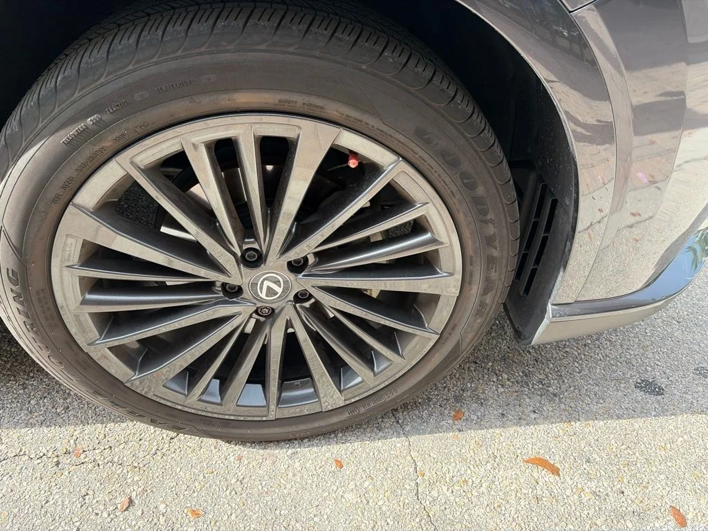 Certified Used 2025 CLOUDBURST GRAY Lexus 350 Premium image 9