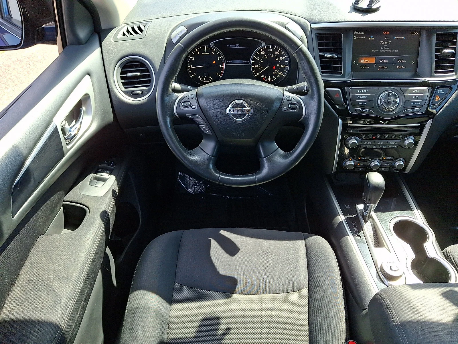 Used 2017 Blue Nissan SV image 11
