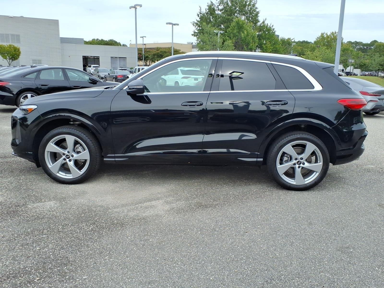 Used 2025 Mythos Black Metallic Audi Premium Plus image 3
