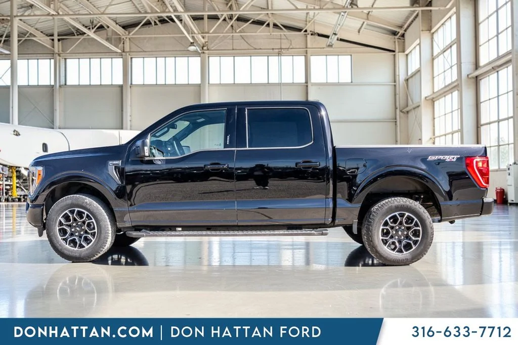 Used 2023 Black Ford XLT image 2