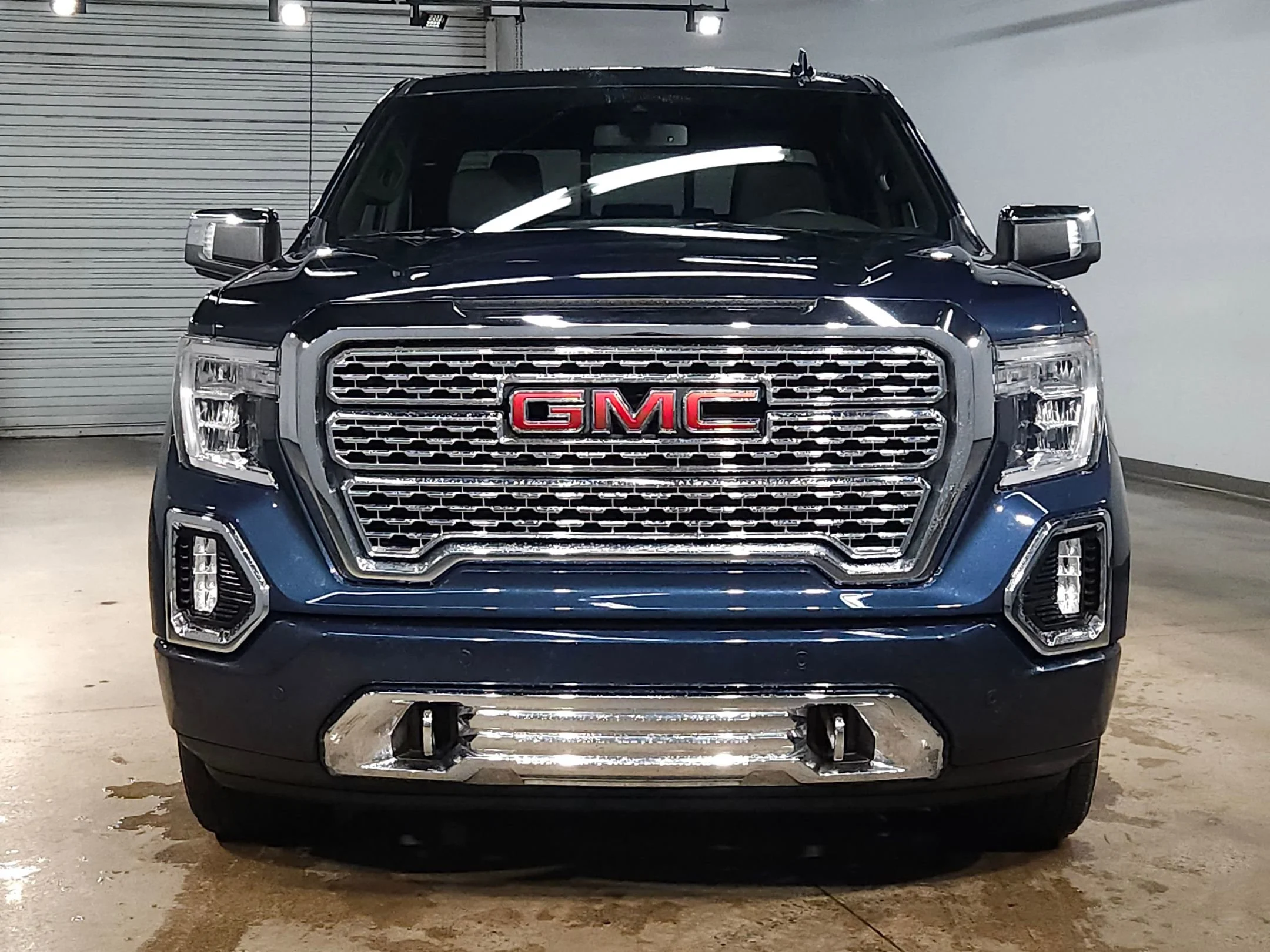 Used 2022 GMC Sierra 1500 Limited Denali with VIN 1GTU9FELXNZ196383 for sale in Little Rock
