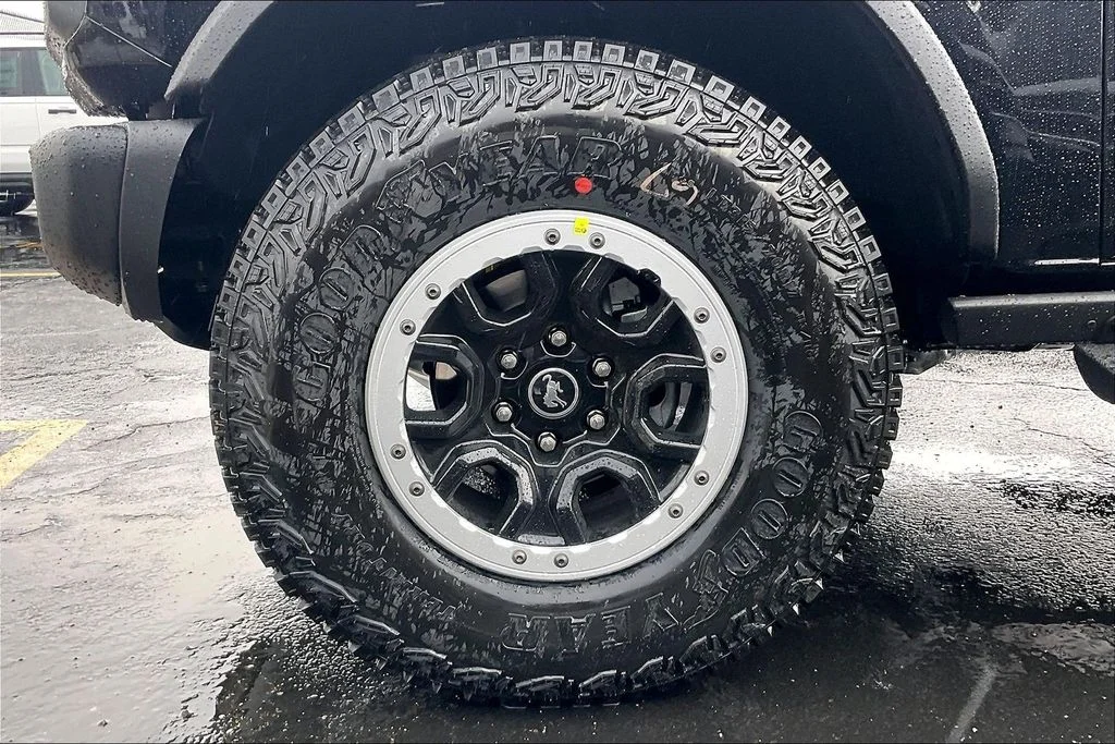 New 2026 Shadow Black Ford Badlands® image 4