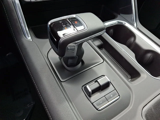 Used 2023 Silver GMC Denali image 15
