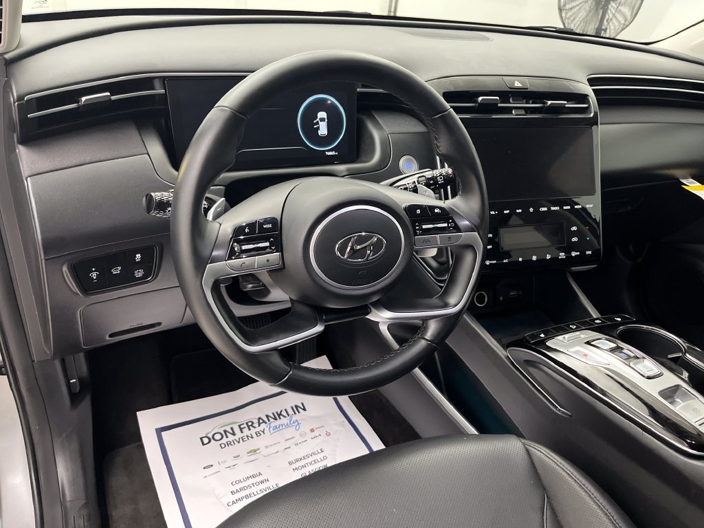 Used 2024 Silver Hyundai SEL Convenience image 15