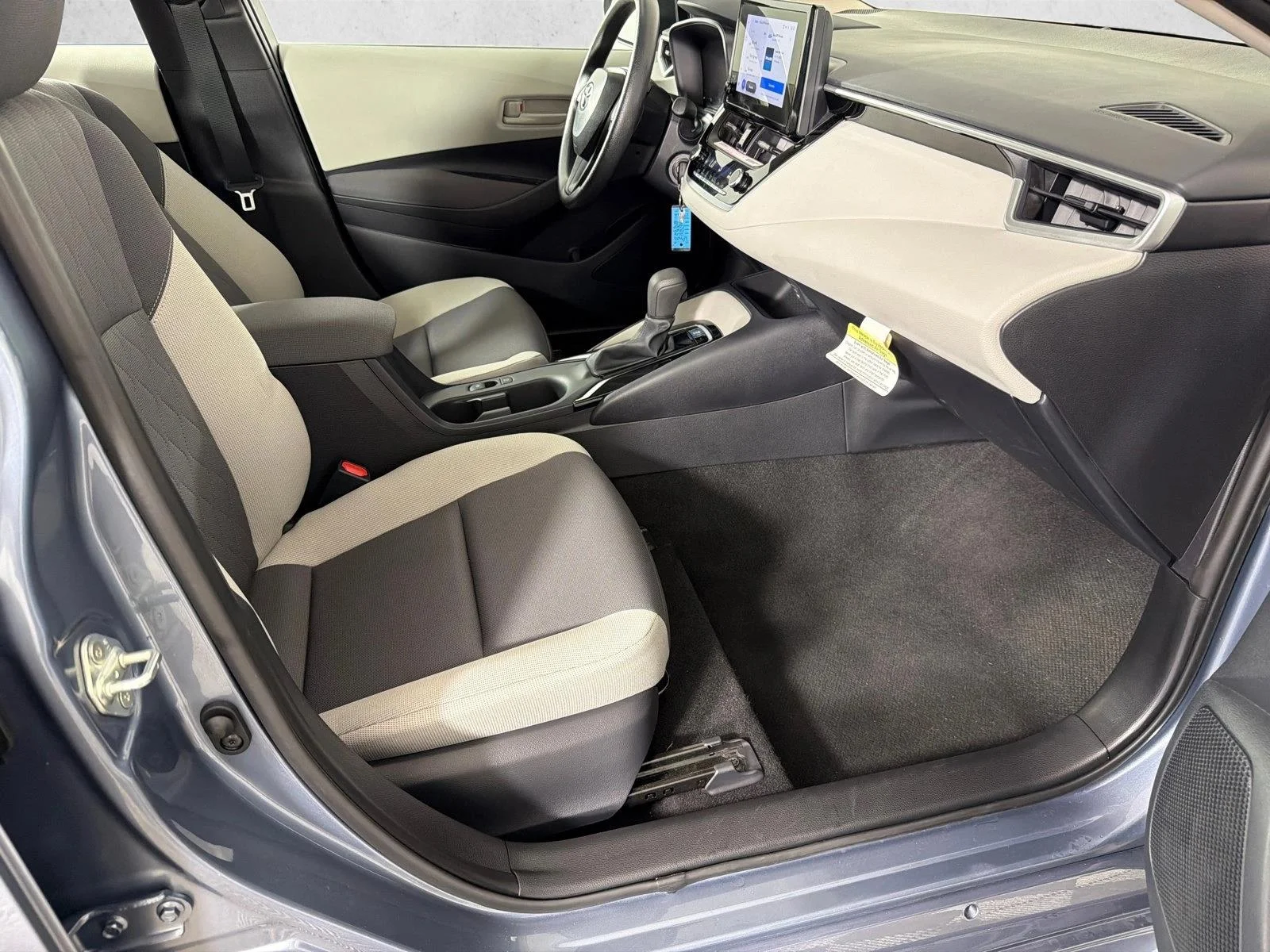 Used 2024 White Toyota LE image 13