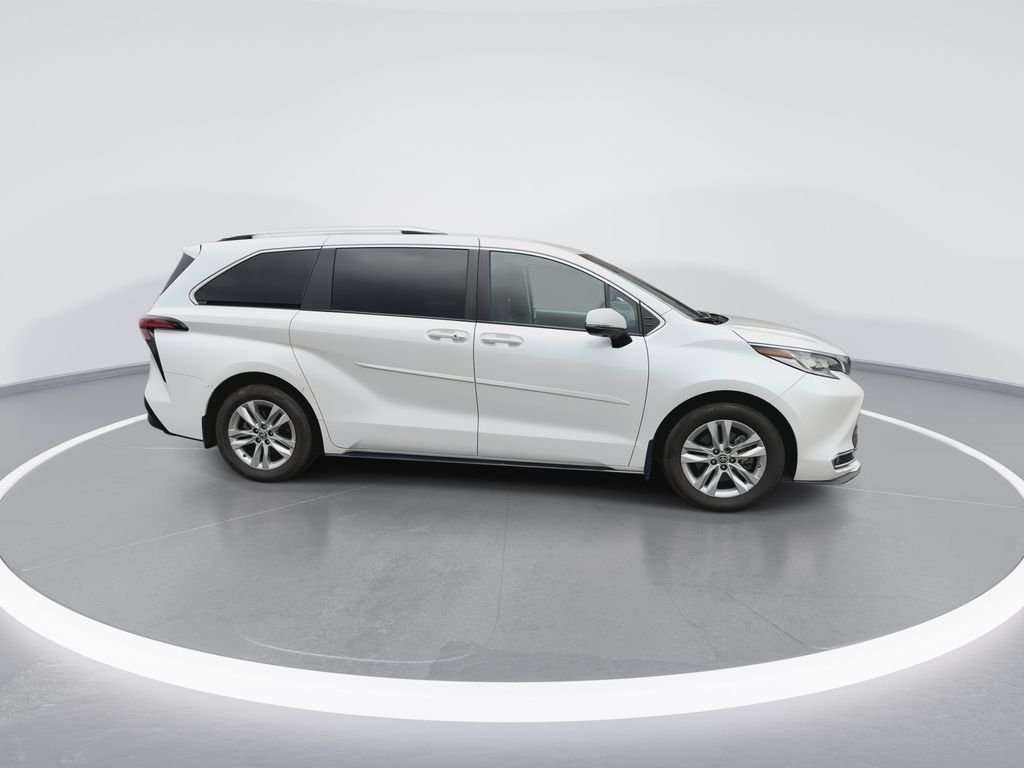 Used 2022 Pearl Toyota Limited image 9