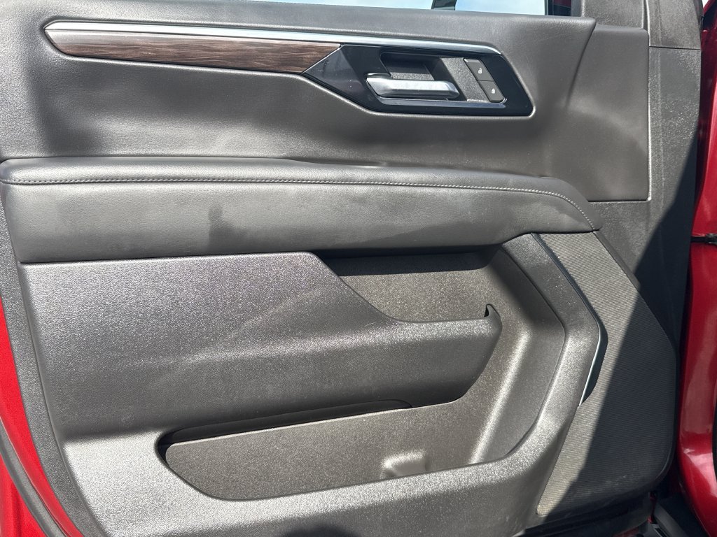 2025 Chevrolet Tahoe LS - Photo 17