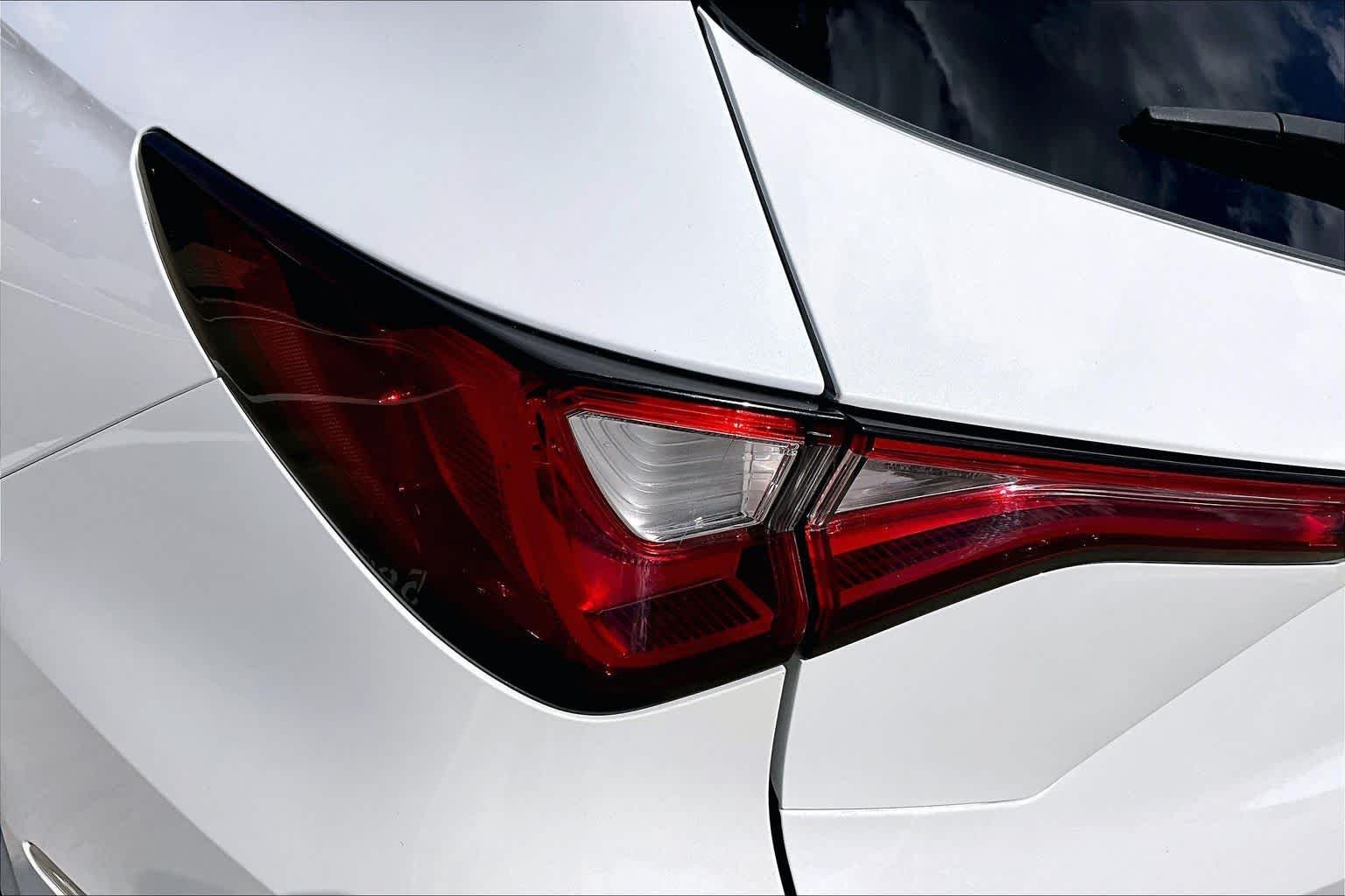 Used 2022 Platinum White Pearl Acura  image 29