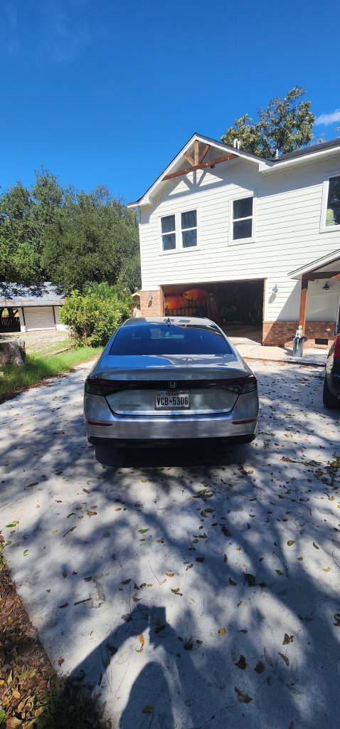 Certified Used 2024 Solar Silver Metallic Honda EX image 11
