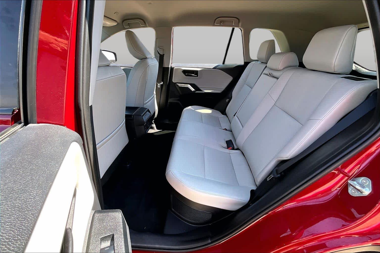 Used 2026 Ruby Flare Pearl Toyota XLE Premium image 19