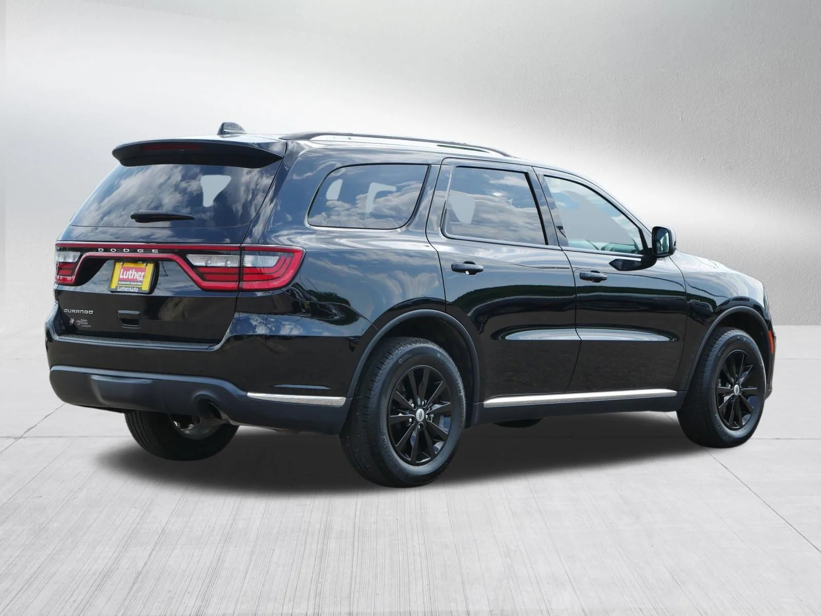 Used 2024 DB Black Clearcoat Dodge SXT Plus image 7