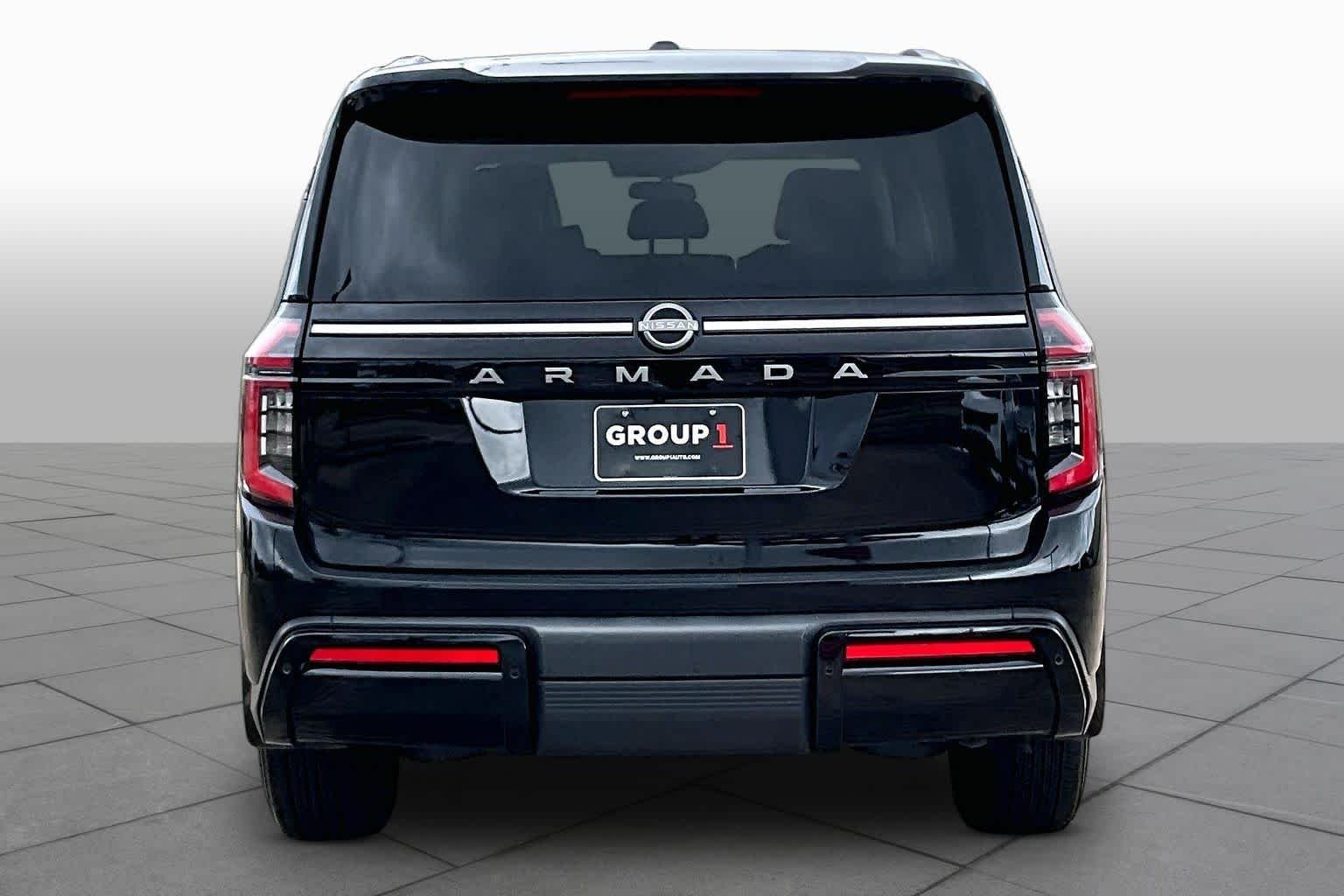 Used 2025 Super Black Nissan SV image 5