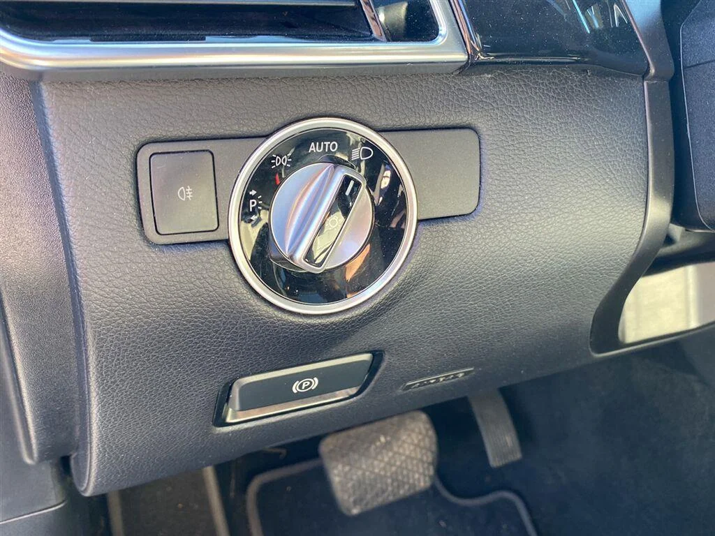 Used 2018 Lunar Blue Metallic Mercedes-Benz GLS 550 image 17