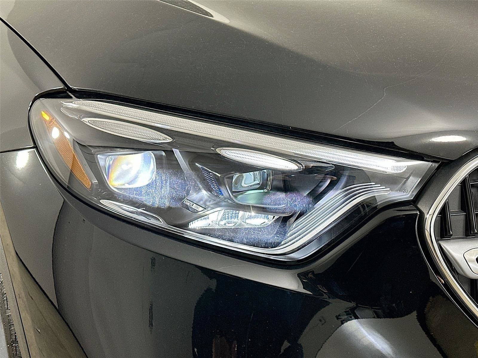Used 2026  Mercedes-Benz GLC 300 image 40