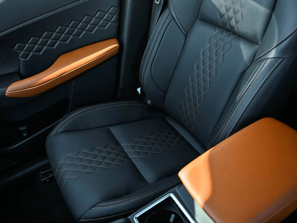 2025 Mitsubishi Outlander Plug-in Hybrid SEL - Photo 26