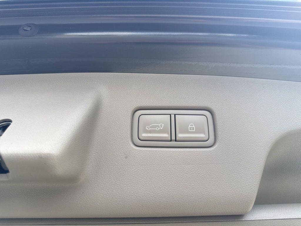 New 2026 Black Hyundai SEL 7P image 40