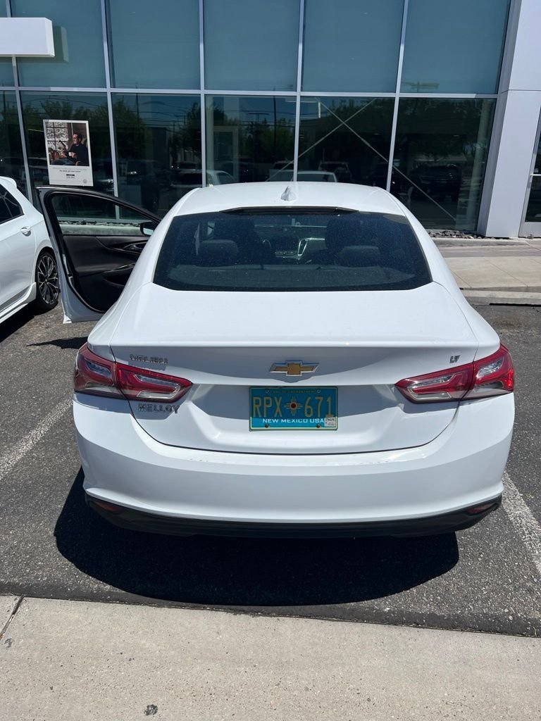 Used 2021 White Chevrolet LT image 4