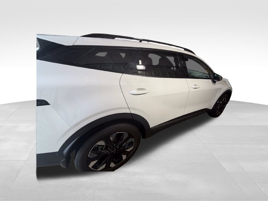 Used 2024 White Kia X-Line image 6