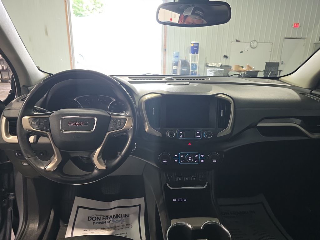 Used 2020 Gray GMC Denali image 15