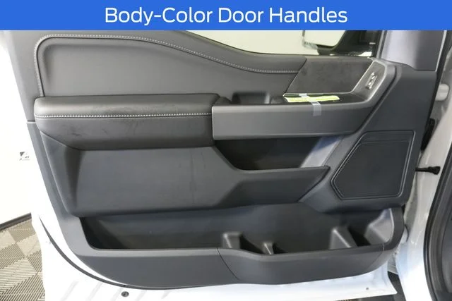 New 2026 Oxford White Ford XLT image 31