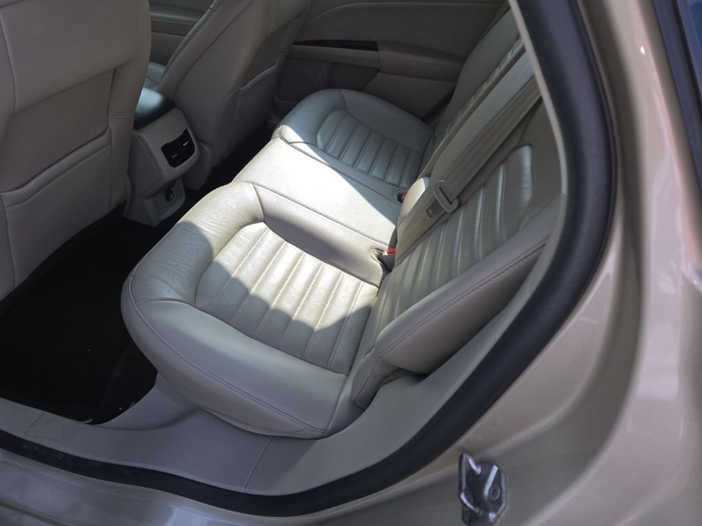 Used 2017 Gold Ford SE image 12