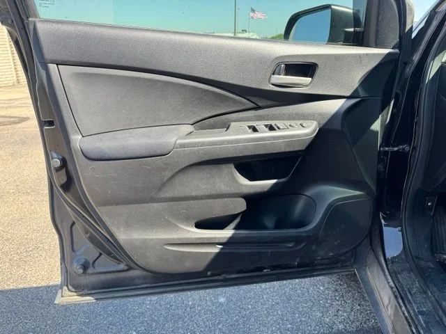 Used 2016  Honda LX image 9