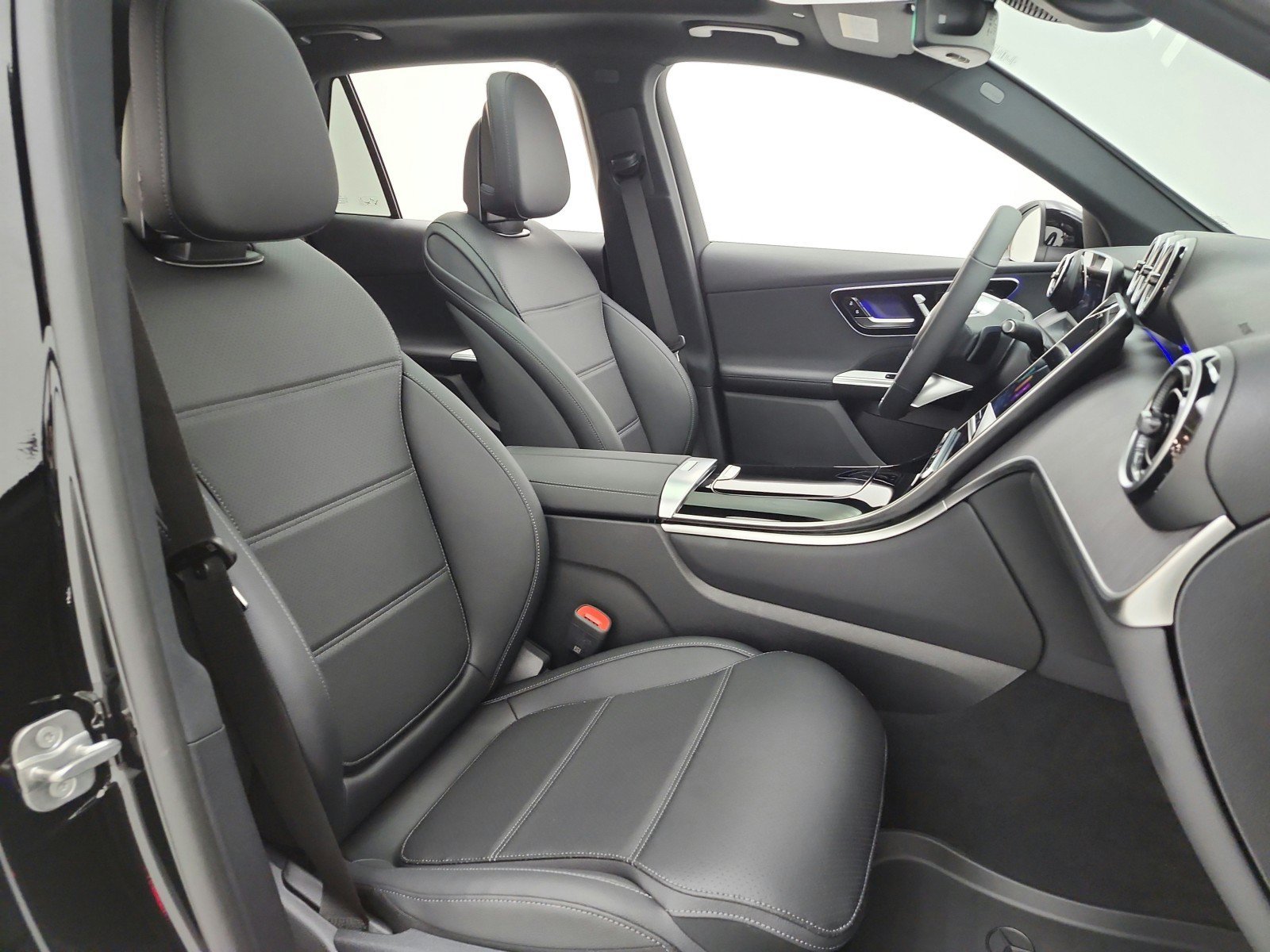 New 2026 Black Mercedes-Benz GLC 300 4MATIC® SUV image 29