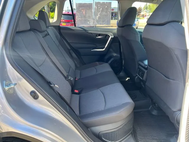Used 2022 Silver Sky Metallic Toyota Hybrid XLE image 10