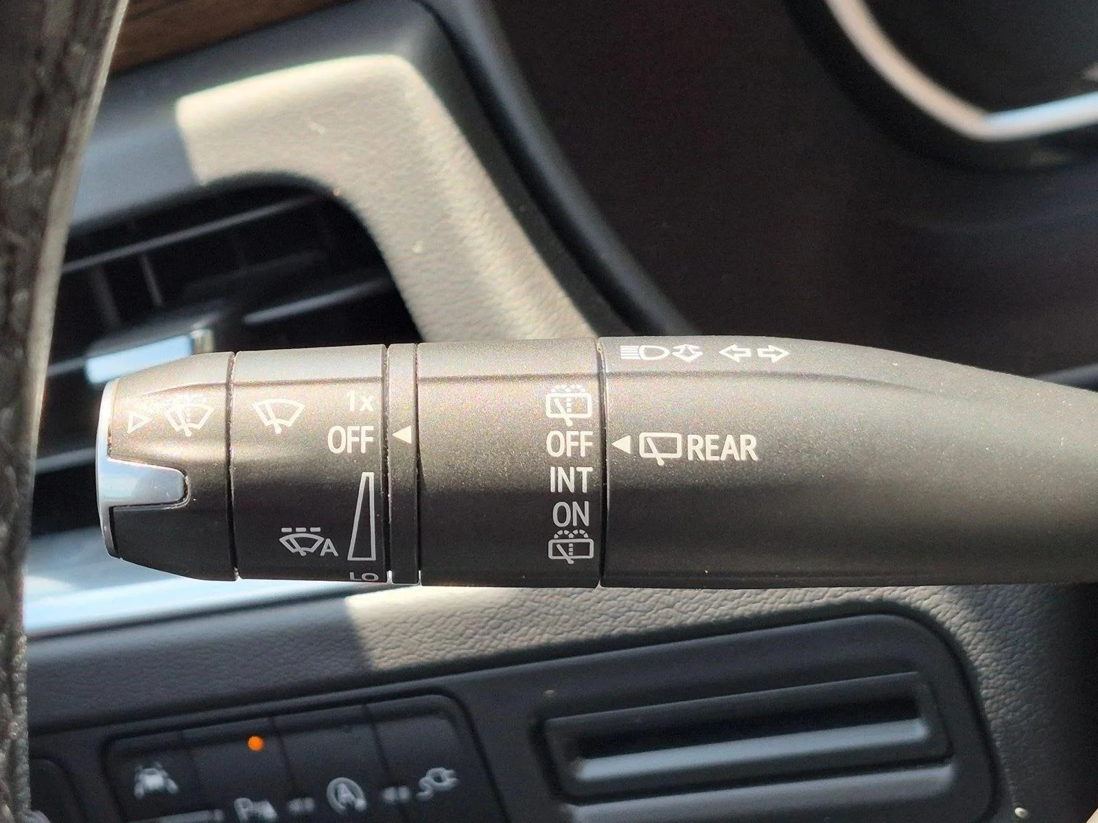 Used 2021 Satin Steel Metallic Chevrolet Premier image 13