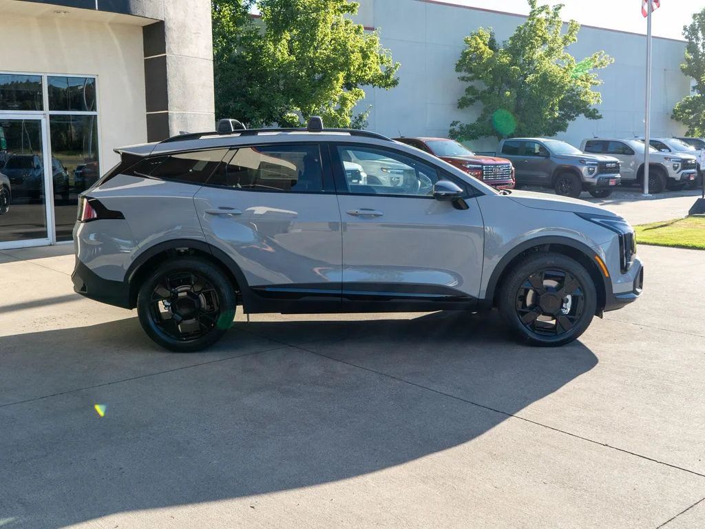 New 2026 Wolf Gray Kia X-Line image 8