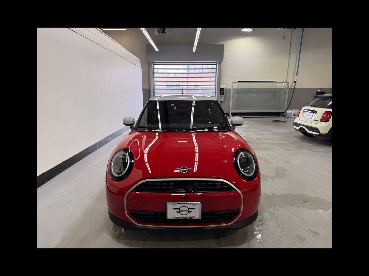 New 2026 Chili Red II MINI ICONIC image 8