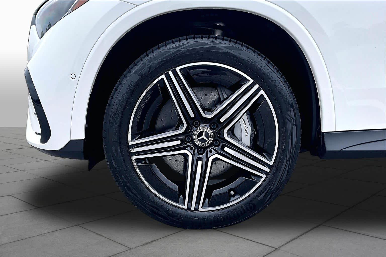 Used 2026 Polar White Mercedes-Benz GLC 300 image 11