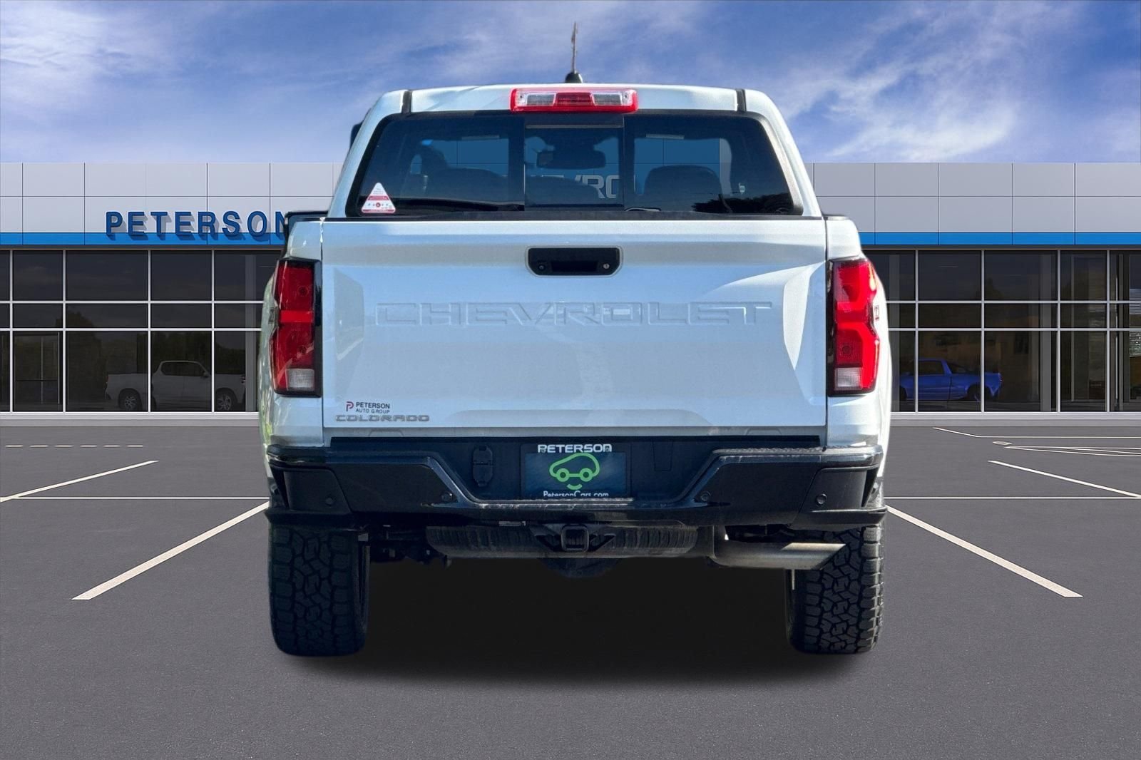 Used 2024 White Chevrolet Z71 image 5