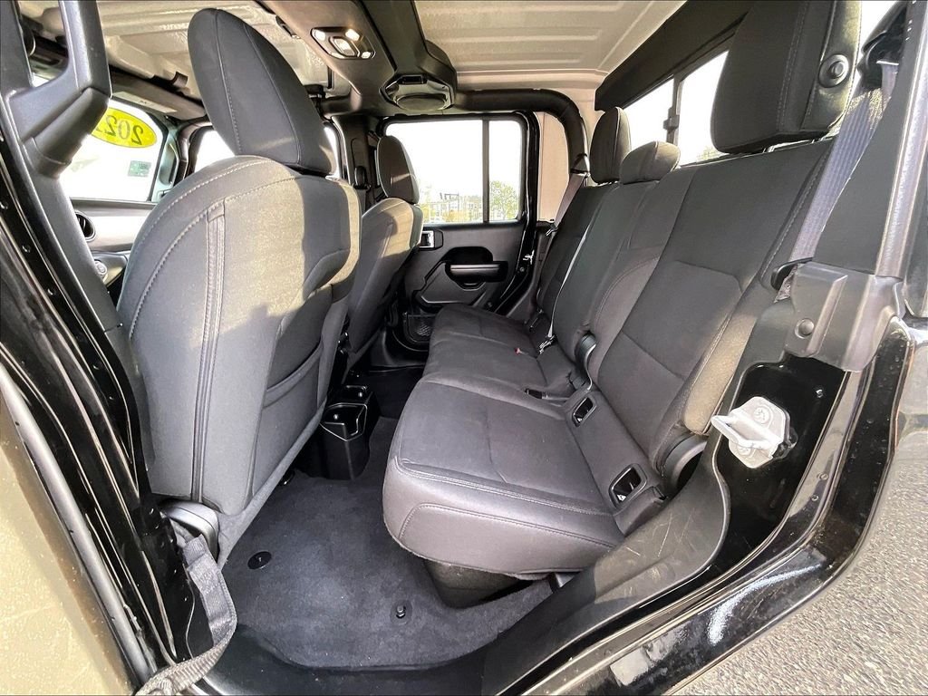 Used 2021 Black Jeep Sport image 15