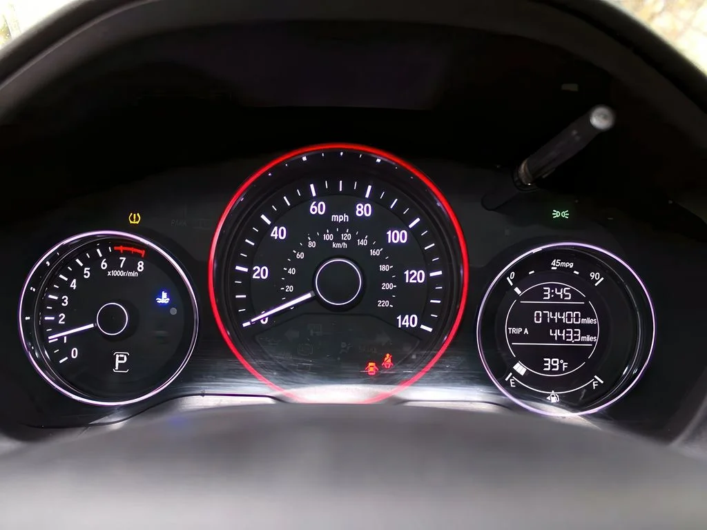 Used 2022 Platinum White Pearl Honda LX image 15