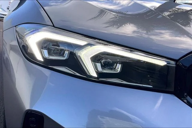 Used 2023 Skyscraper Grey Metallic BMW 330i image 26