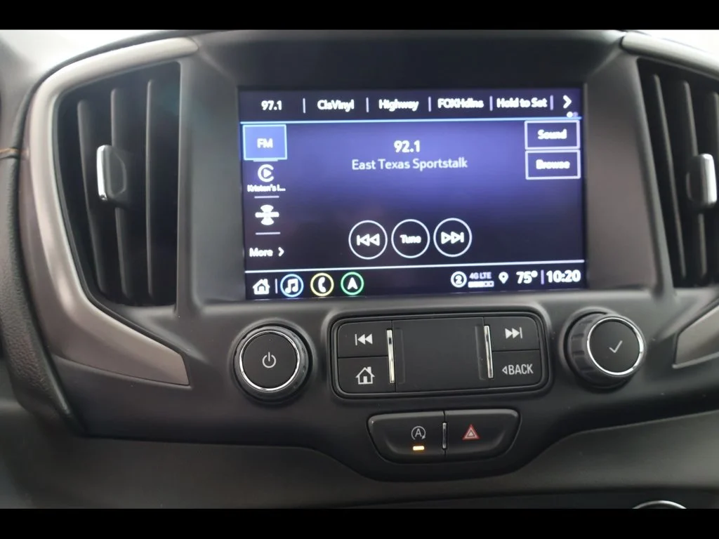 Used 2022 Black GMC AT4 image 18