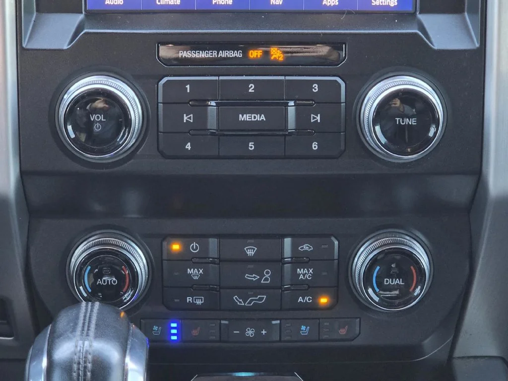 Used 2020 Magma Red Metallic Ford Platinum image 28