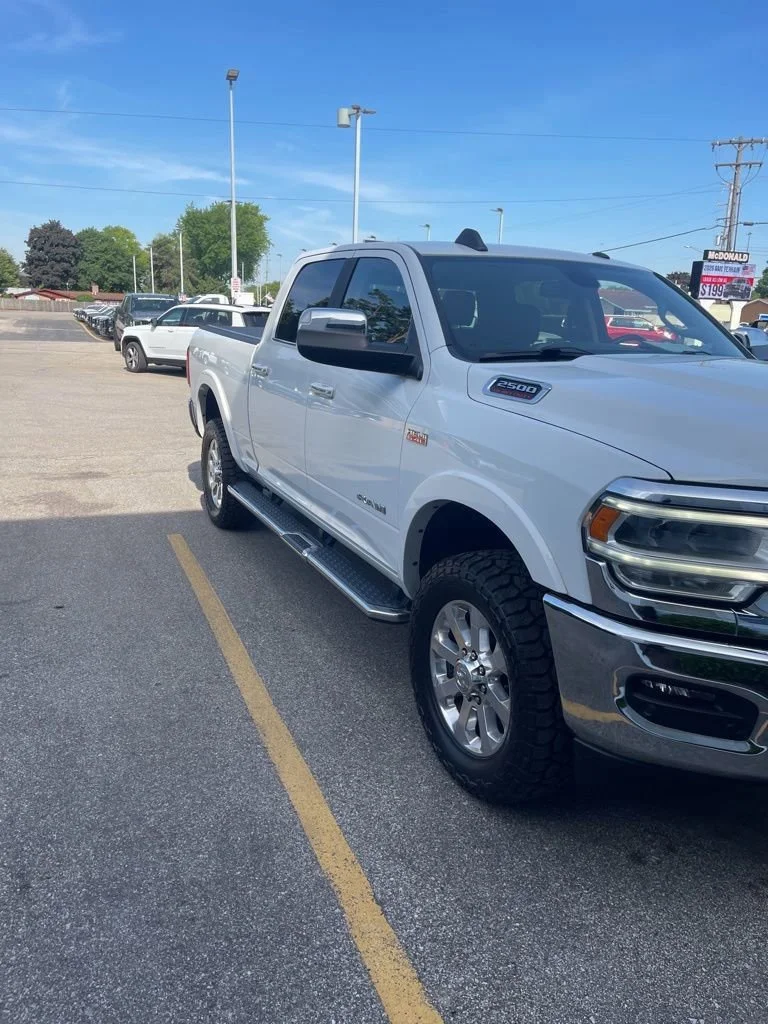 Used 2022 White Ram Laramie image 15