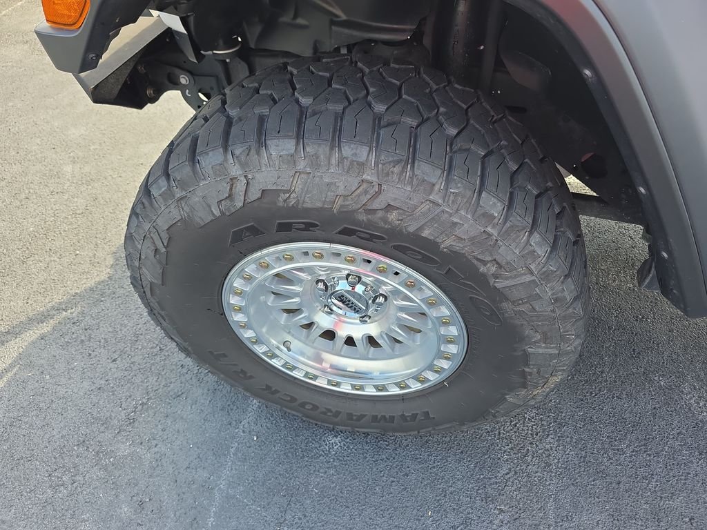 Used 2025 White Jeep Willys image 9