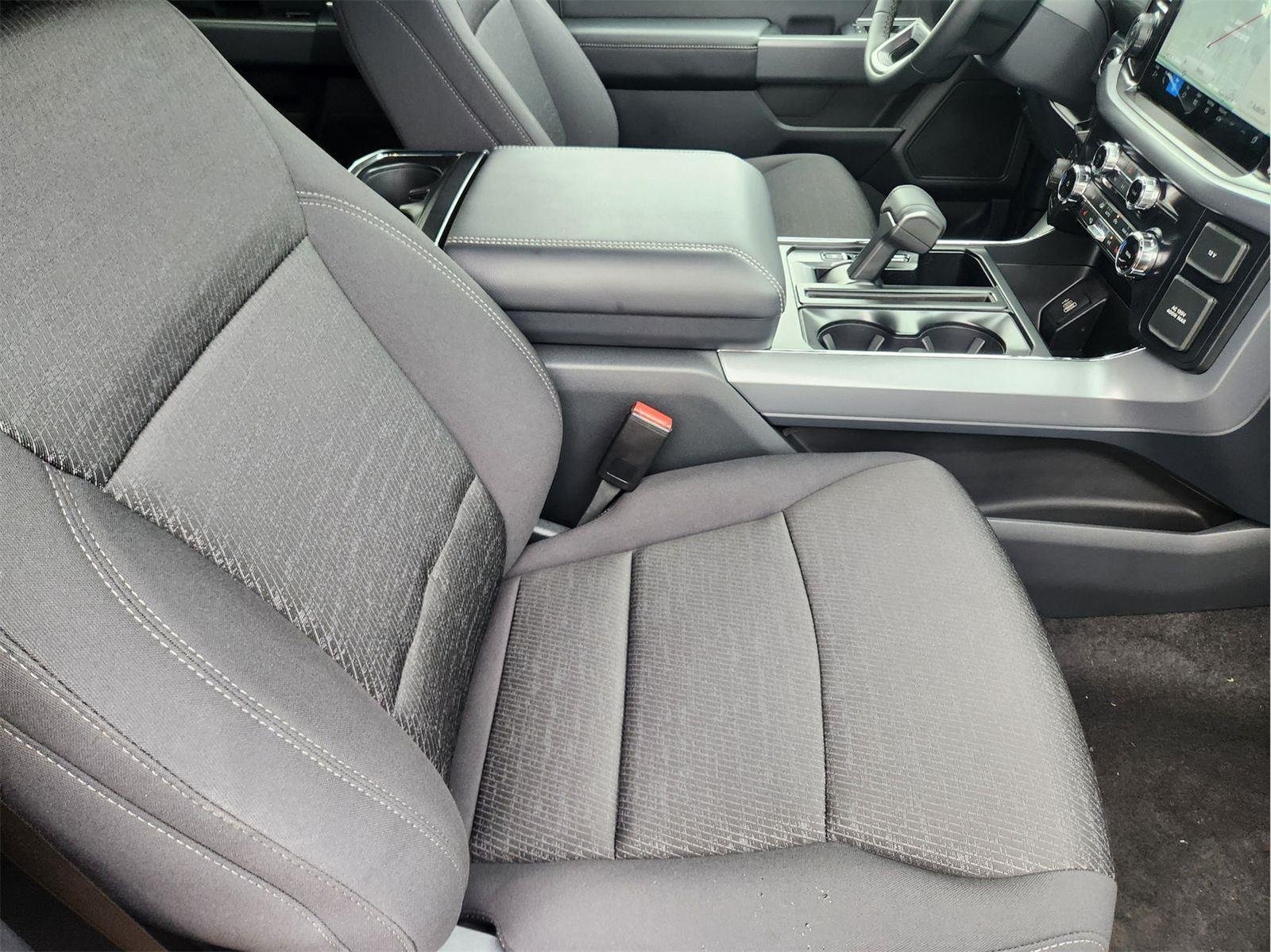 New 2026 Carbonized Gray Metallic Ford XLT image 10