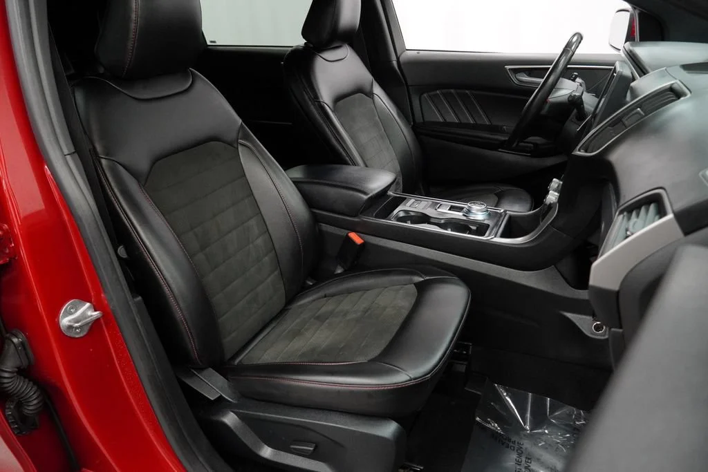 Used 2021 Rapid Red Ford SEL image 29