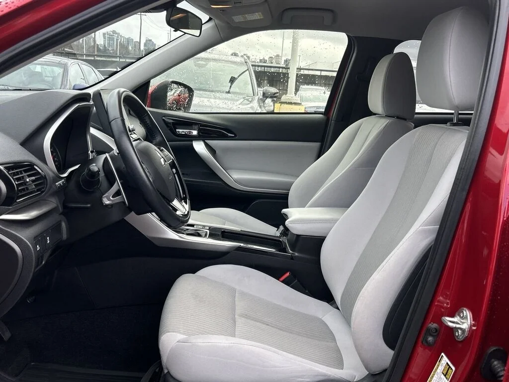 Used 2022 Red Diamond Mitsubishi ES S-AWC Certified Pre-Owned   Local BC   Certifie image 19