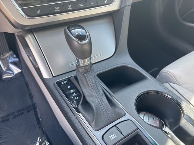 Used 2017 Lakeside Blue Hyundai Sport image 28
