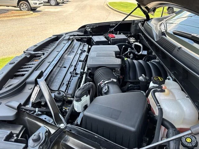 Used 2025 Black Chevrolet RST image 31
