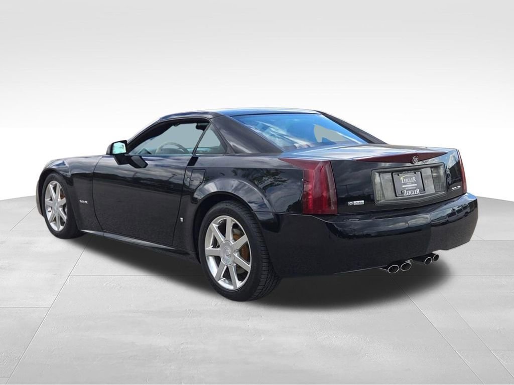 Used 2007 Black Raven Cadillac BASE image 10