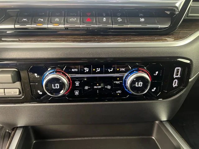New 2026 Onyx Black GMC Elevation image 25