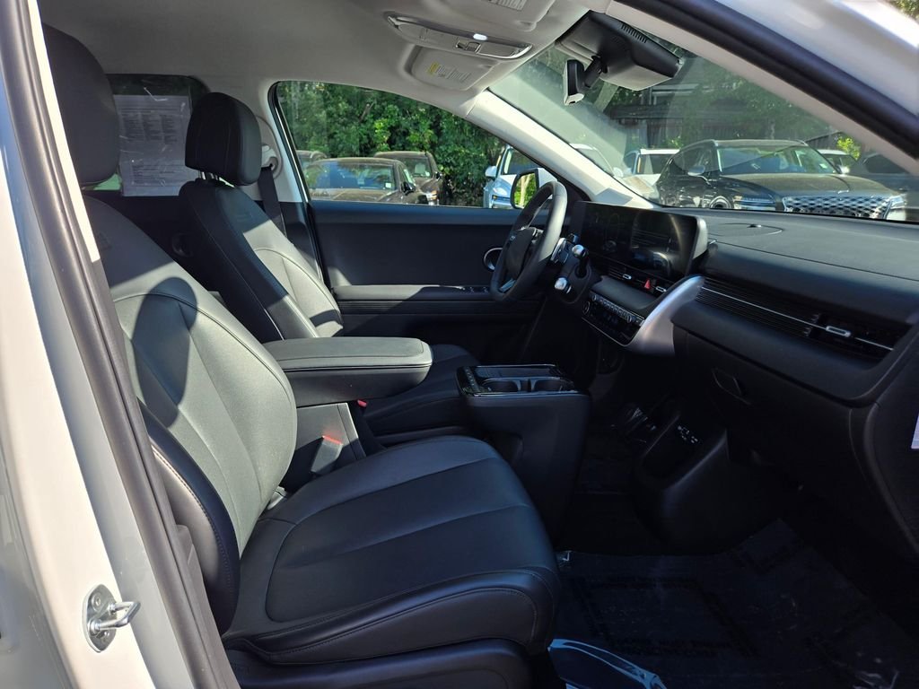 Used 2025 Atlas White Hyundai SEL image 11